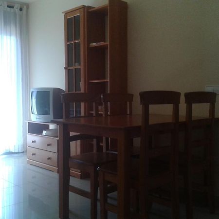 Apartamentos Fonda Finet Sant Felíu de Pallarols المظهر الخارجي الصورة