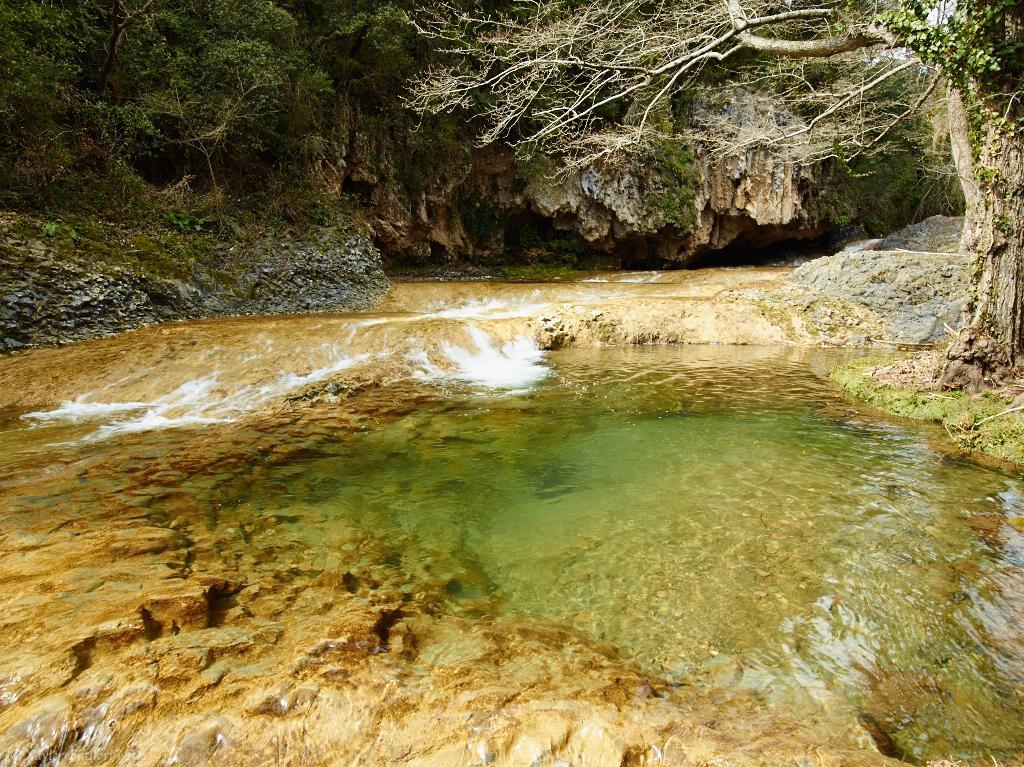 Apartamentos Fonda Finet Sant Felíu de Pallarols المظهر الخارجي الصورة